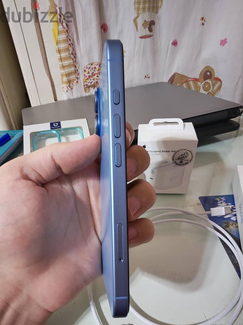 Apple - iPhone 17 5