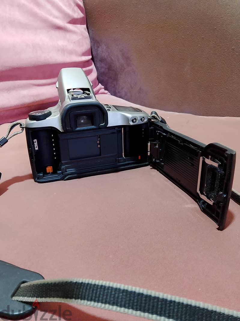 Canon eos 3000N 2