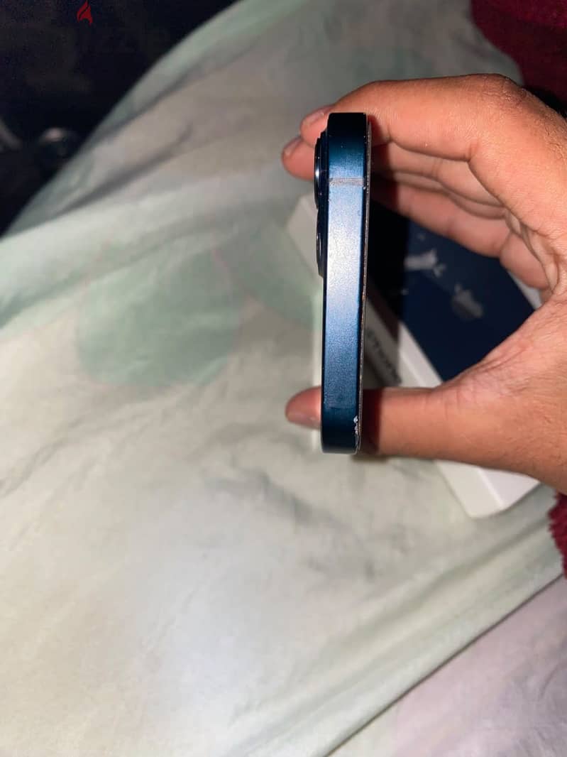 Apple - iPhone 13 5