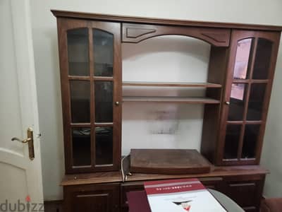 مكتبة ووحدة تلفيزيون من مفكو حلوان