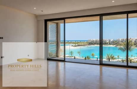 Villa for sale dierct on lagoon  view ready to move now cash (6 Million )