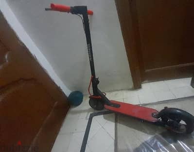 اسكوتر كهرباء للبيع او البدل باعلي