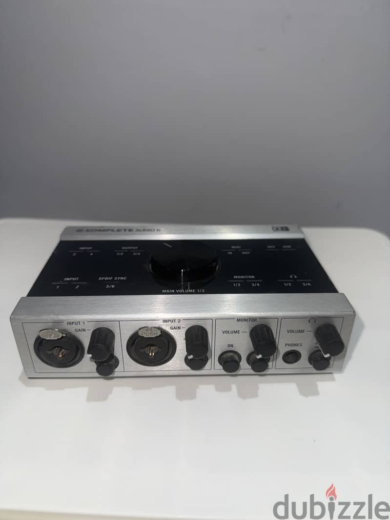 Native Instruments Komplete Audio 6 Audio Interface 3
