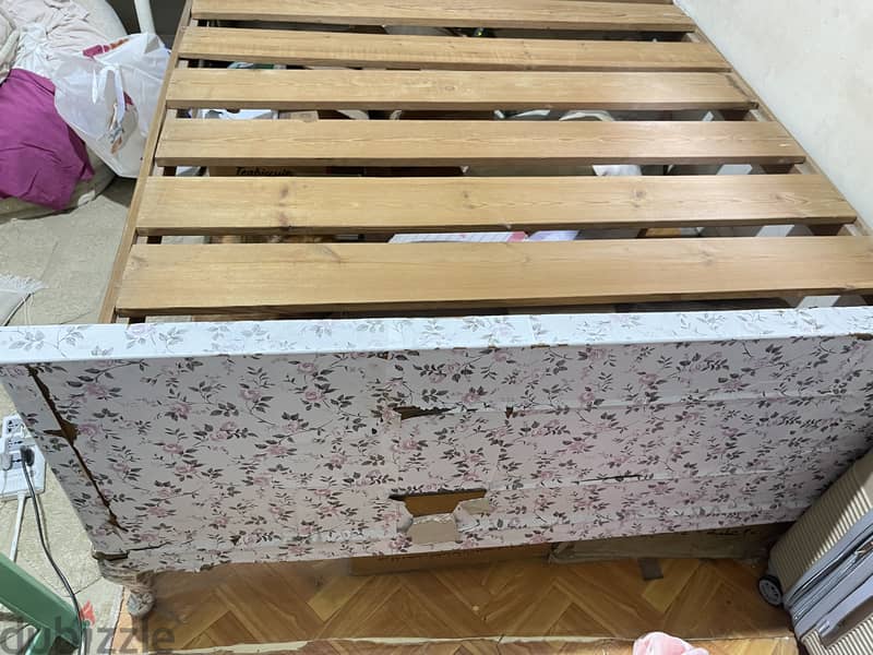 used bed 1