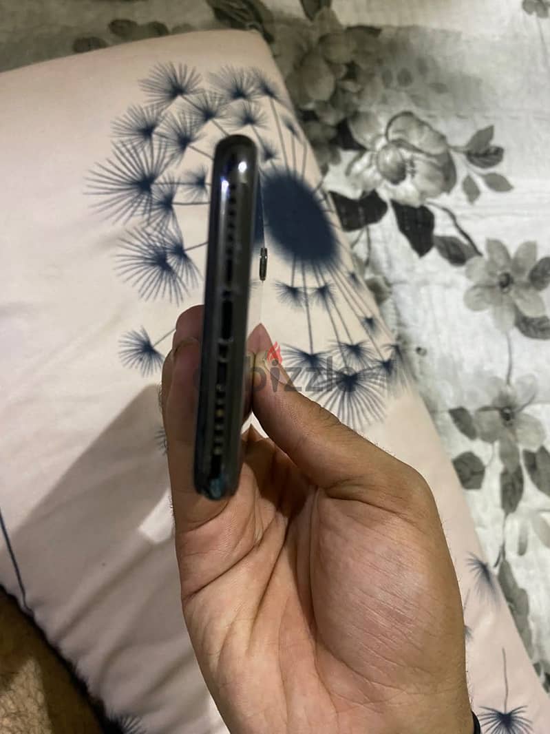 Apple - iPhone X 2