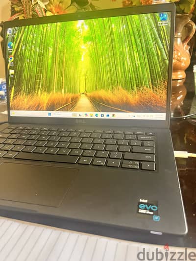 Dell Latitude 7320 13.3" i7-1185G7 16GB 512GB SSD Win11 Pro Laptop