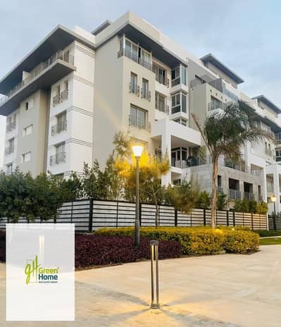 A great deal on a resale  Apartment For Sale Hyde park new cairo  open view
