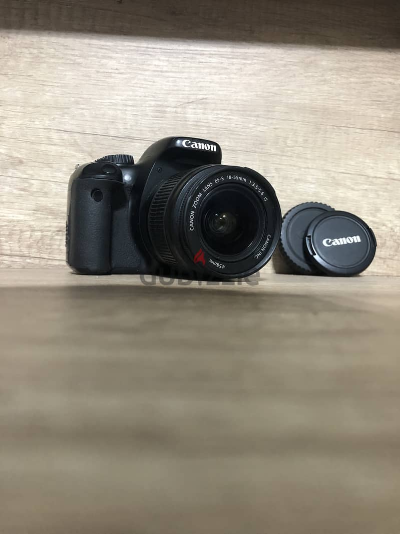 Canon EOS 550D + 18-55 mm kit lens 1