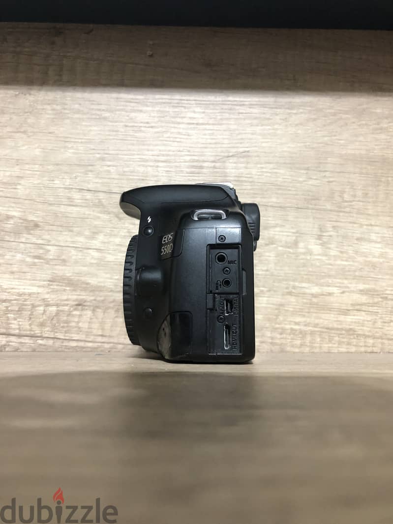 Canon EOS 550D + 18-55 mm kit lens 5