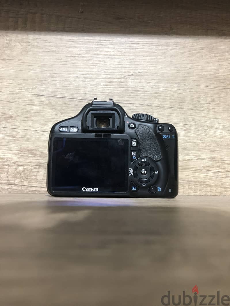 Canon EOS 550D + 18-55 mm kit lens 6