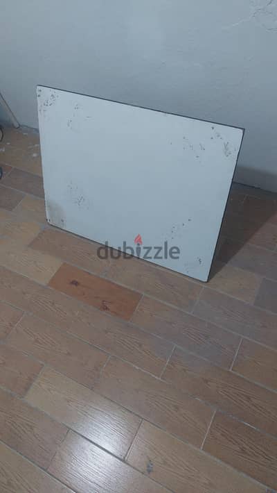 تربيزة رسم هندسي ٨٠ × ٦٠ سم
