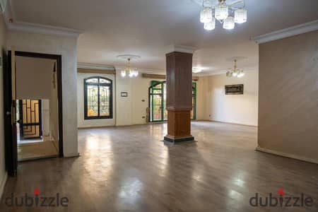 Duplex for rent in Zizinia compound with kitchen and air conditioning