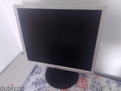شاشه *LG Flatron L1942PE 19"*