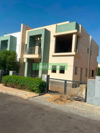 For sale in Madinaty a villa model J sea-facing close to amenities with a garden view fully paid for immediate handover. For sale in Madinaty a villa model J sea-facing close to amenities with a garden view fully paid for immediate handover.