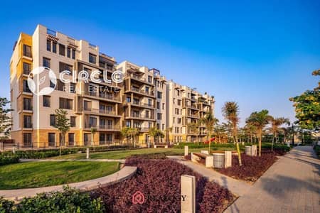 فرصة أول سكن للإيجار شقة فاخرة مفروشة بالكامل في كمبوند إيستاون - سوديك (Eastown)