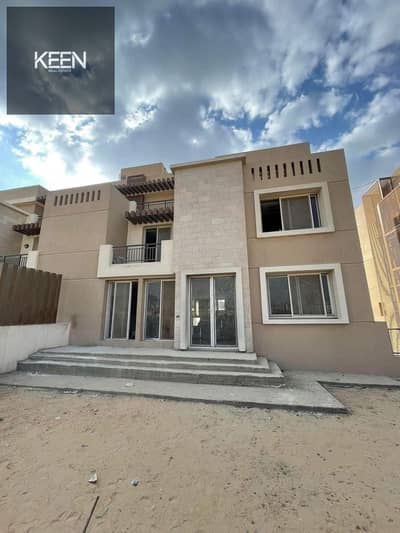 twin house كورنر للبيع في تاج سيتي | جاهزة للاستلام | 300م | دابل فيو