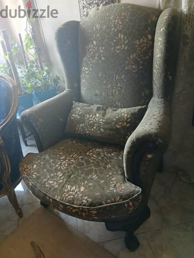طقم متنجد نضيف للبيع