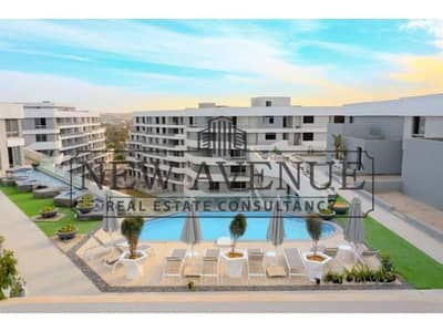 Appartment for sale with the Lowest Downpayment Overlooking the Lake in Bloomfields mostakbal city