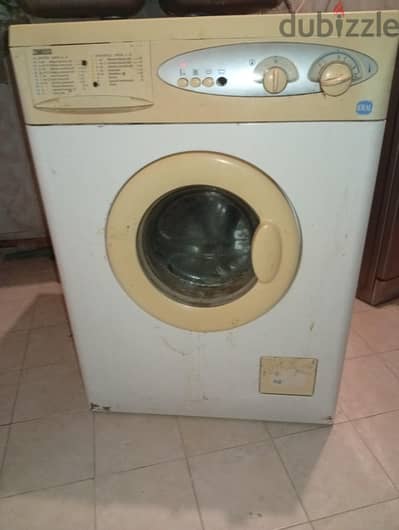 ايديال زانوسي اكواتك