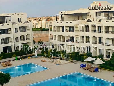 بنتهاوس تشطيب كامل  156م + روف 45م للبيع في | بالميرا | العين السخنة  فيو على حمام السباحة جاهز للاستلام الفوري