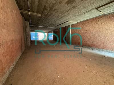Retail for rent in golf central,view plaza,333sqm