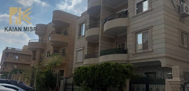 Duplex location 300m + 150m garden basement and ground in the most upscale neighborhoods of Al-Shorouk