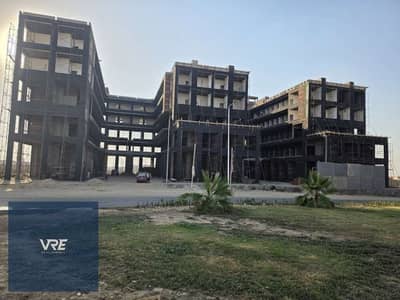 امتلك محل في مول في كل الخدمات استلام خلال شهور مبني بالكامل في قلب مدينة الشروق واجهه