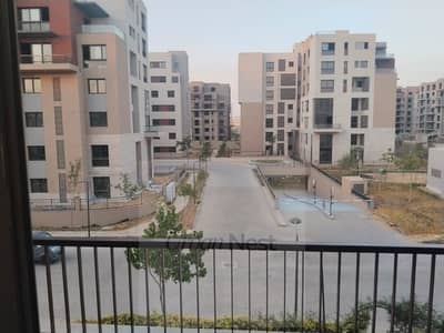 شقة للايجار في ديستريكت فايف - 3 غرف نوم - تشطيب كامل - مطبخ - تكييفات - اجهزة - دور تاني - القاهرة الجديدة