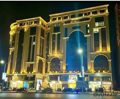 فرصه للاستثمار محل للبيع مساحه 160 متر بافضل لوكيشين بزهراء المعادي