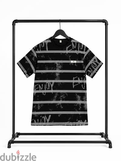 black t-shirt. size:2XL