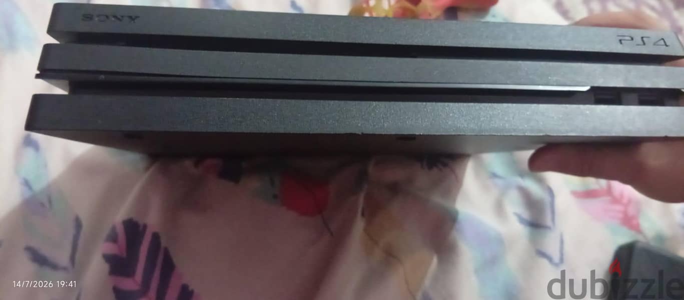 playstation 4 pro 1