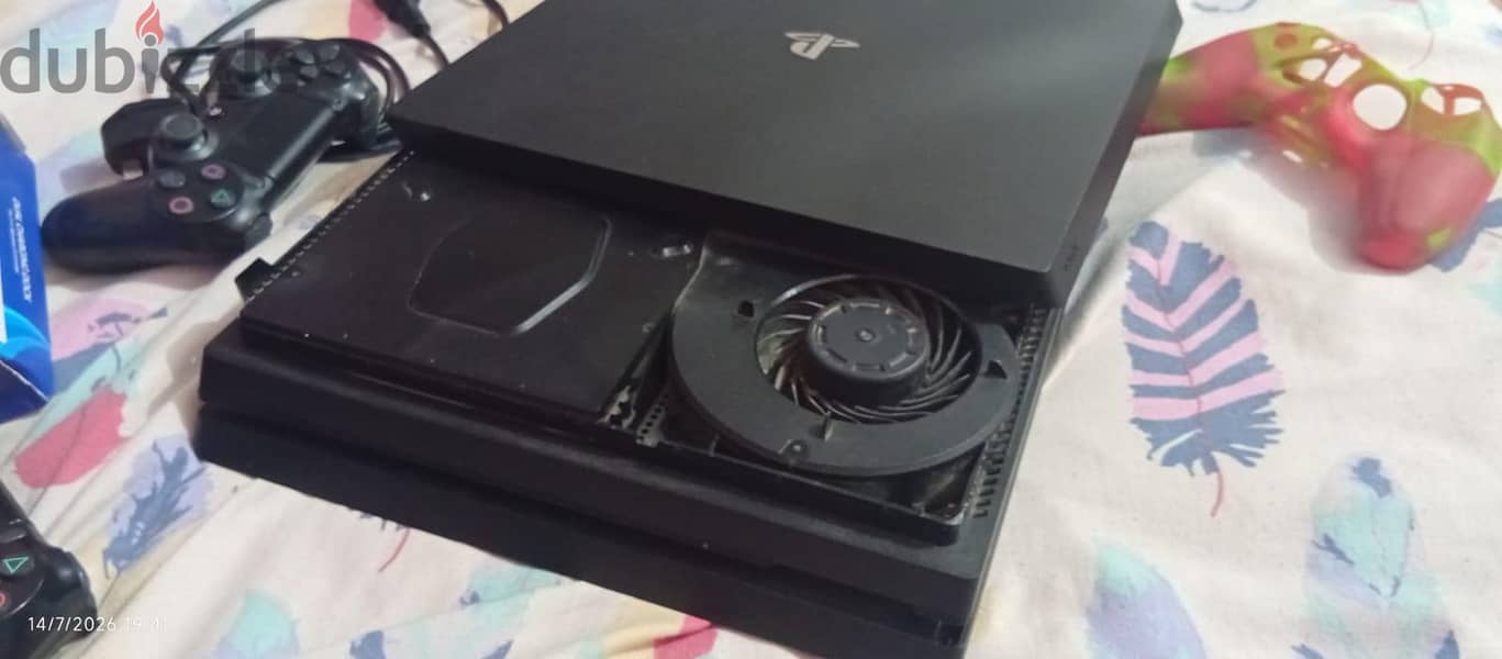 playstation 4 pro 4