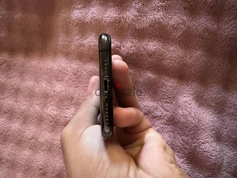 Apple - iPhone XS 5