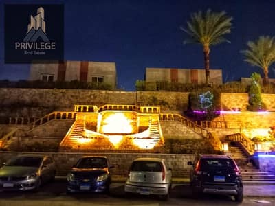 شقة إداري للبيع في كمبوند حياه دجلة بموقع مميز