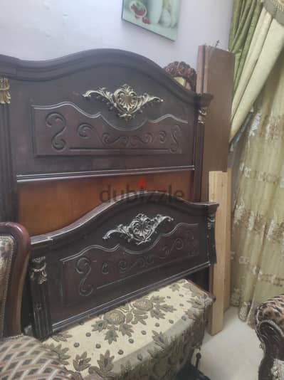 سرير فردي بحاله جيده