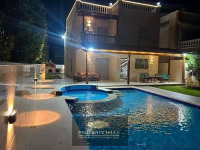 A villa with a panoramic view, 263 meters, 3 floors with a private swimming pool in Sheikh Zayed, next to Mountain View, Nyoum, and Al Karma. A villa with a panoramic view, 263 meters, 3 floors with a private swimming pool in Sheikh Zayed, next to Mountain View, Nyoum, and Al Karma.