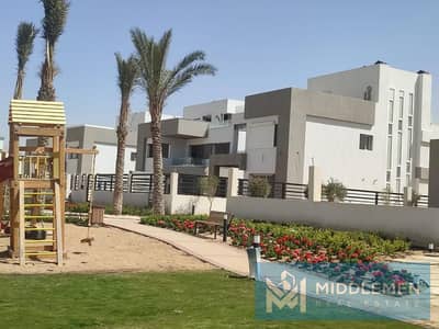 فيلا مستقله مودرن 70% تشطيب  برايم لوكيشن كورنر بافضل سعر في كمبوند هايد بارك التجمع -Hyde Park New Cairo