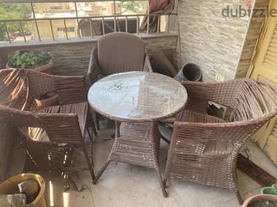 طقم بلكونه ٤ كراسي و طرابيزه