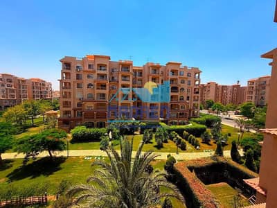 شقه ١٣٦ متر للايجار بالمطبخ في مدينتي جاردن فيو دور تاني موقع ممتاز