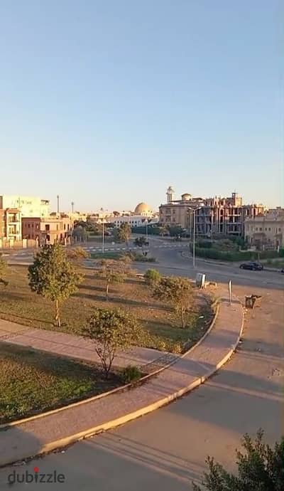 شقة للبيع بمدينة الشروق – الحي الثالث شرق