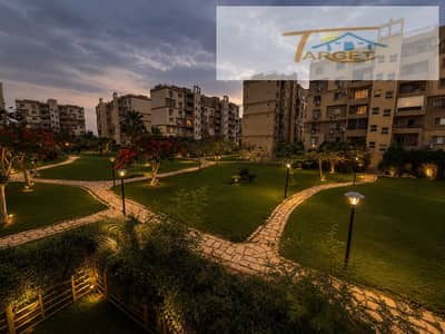 For sale cash in Madinaty the most beautiful apartment 143 m super lux finishing wide garden view at a catch price