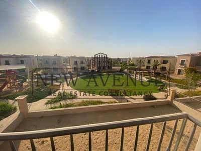 احسن سعر تاون هاوس  في سيتي جيت استلام فوري موقع مميز جدا يطل على لاندسكيب