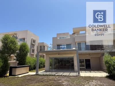 فرصة استثمارية مميزة | شاليه 250م + 330 م جاردن للبيع في هاسيندا باي – الساحل الشمالي إطلالة مباشرة على الجولف | First Row Golf View - 5 غرف