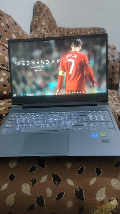 HP VICTUS 16