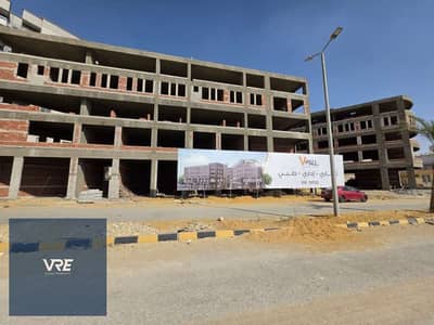 امتلك محل في المول الوحيد في المنطقة بيخدم علي كثافة سكنية عالية جدا وامام نادي وادي دجلة