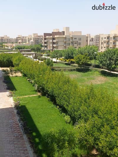 شقه للايجار في كمبوند وصال الشروق