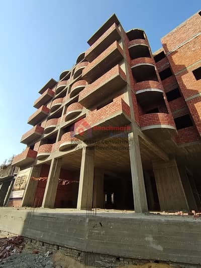 Immediate Delivery! Own a 120 sqm apartment in Mokattam – Al Hadaba Al Wusta, with a low down payment and the longest installment plan. Located in a p