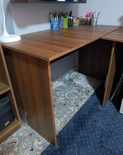 I'm selling a table
