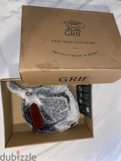 Grif cast iron set of 2 skillets + 1 leather handle