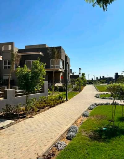 For Sale Ready to Move Garden Apartment in Kayan Compound Sheikh Zayed